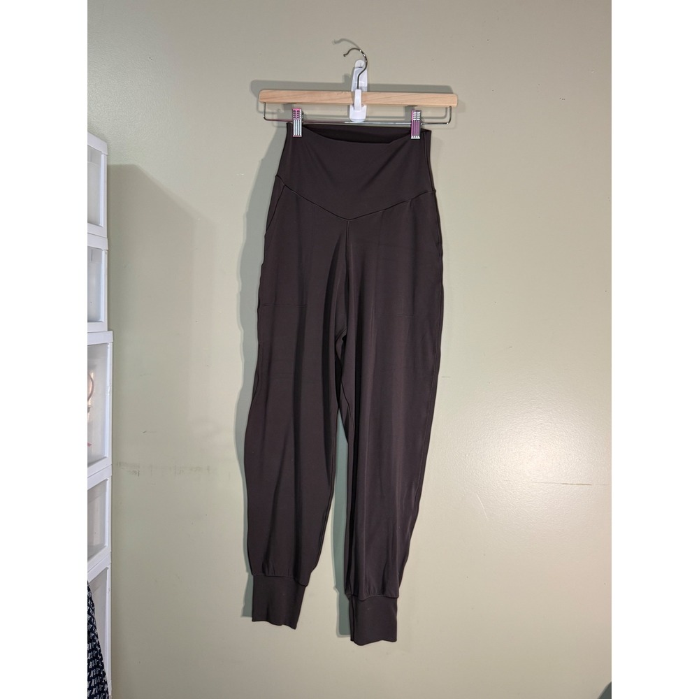 OFFLINE by Aerie Real Me High Waisted Crossover Joggers Brown Small 9891311895